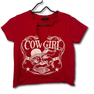 Ruby & Lace Cow Girl Graphic Crop Tee Raw Cut Hem Crew Neck Slit Accent Size Med